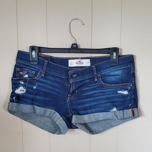 Hollister size 3 (w26)